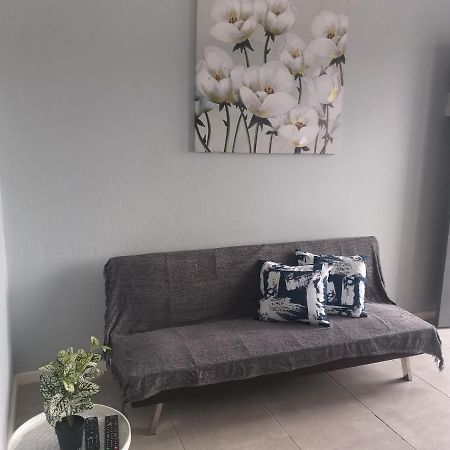 דירות Graaff-Reinet Tj Self-Catering מראה חיצוני תמונה