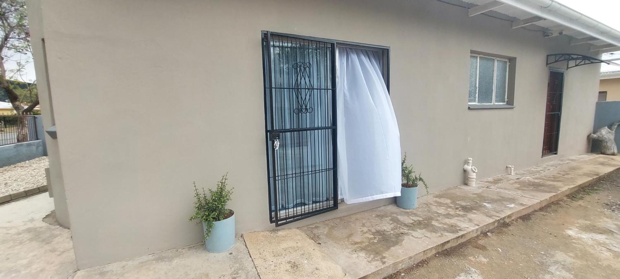 דירות Graaff-Reinet Tj Self-Catering חדר תמונה