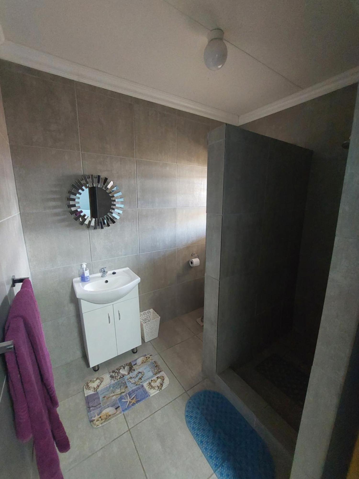 דירות Graaff-Reinet Tj Self-Catering חדר תמונה