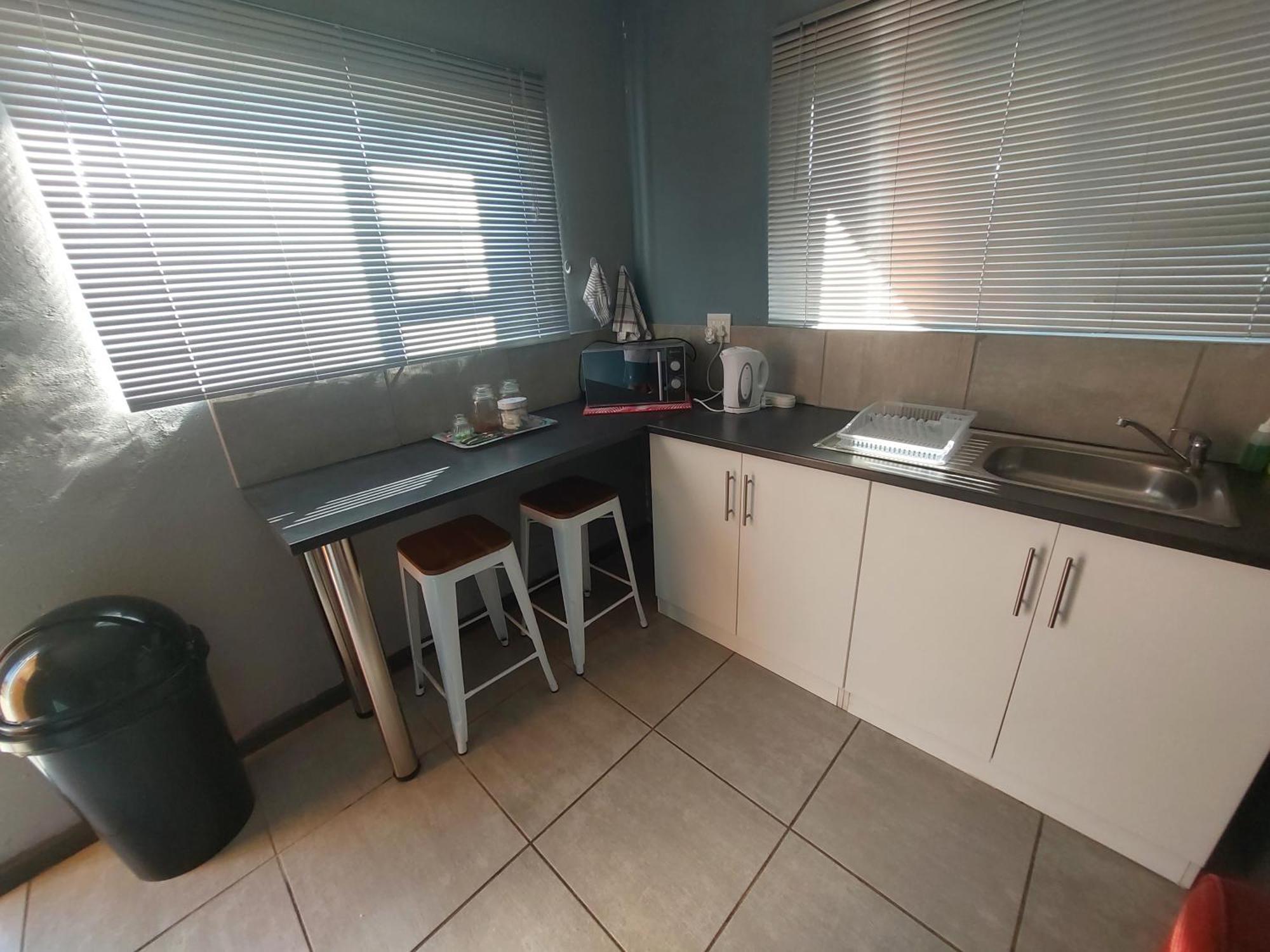 דירות Graaff-Reinet Tj Self-Catering חדר תמונה